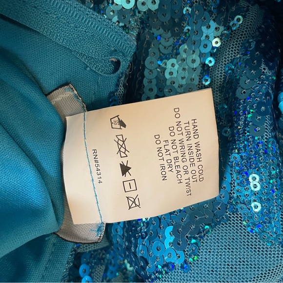 B Darlin Sequin Strappy Back Gown | Turquoise | Size 15/16 XL (Juniors) NWT - Picture 12 of 14